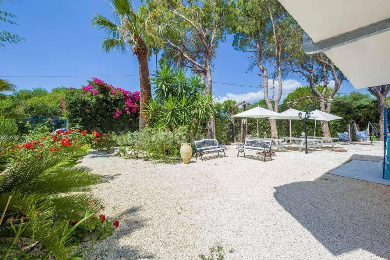 فونتاني بيانكي Suite House L'Isola Che Non C'E المظهر الخارجي الصورة