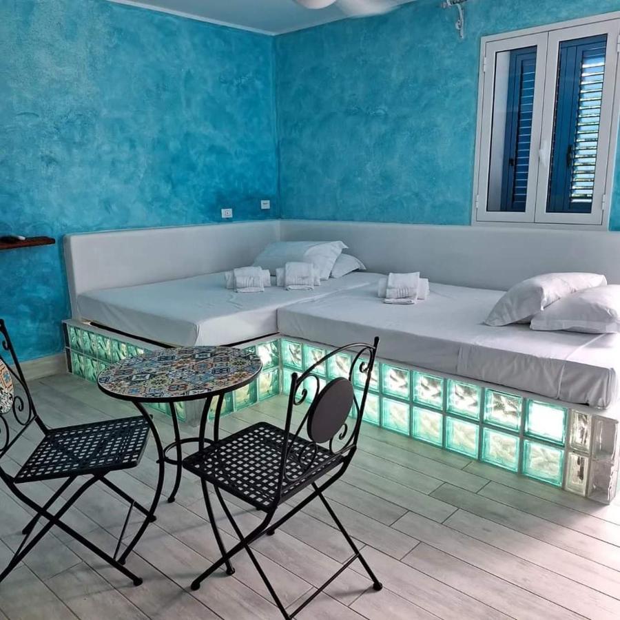 فونتاني بيانكي Suite House L'Isola Che Non C'E المظهر الخارجي الصورة