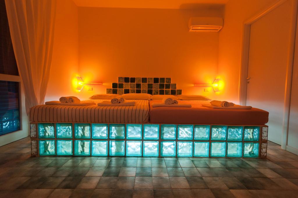 فونتاني بيانكي Suite House L'Isola Che Non C'E المظهر الخارجي الصورة