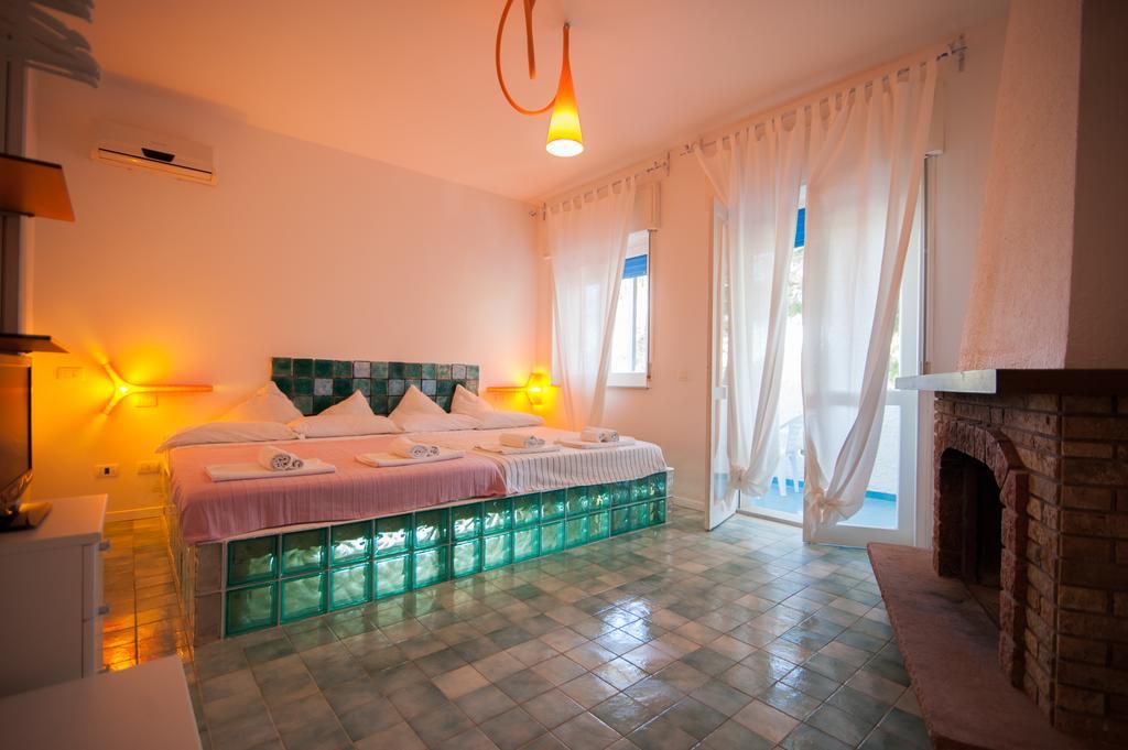 فونتاني بيانكي Suite House L'Isola Che Non C'E المظهر الخارجي الصورة