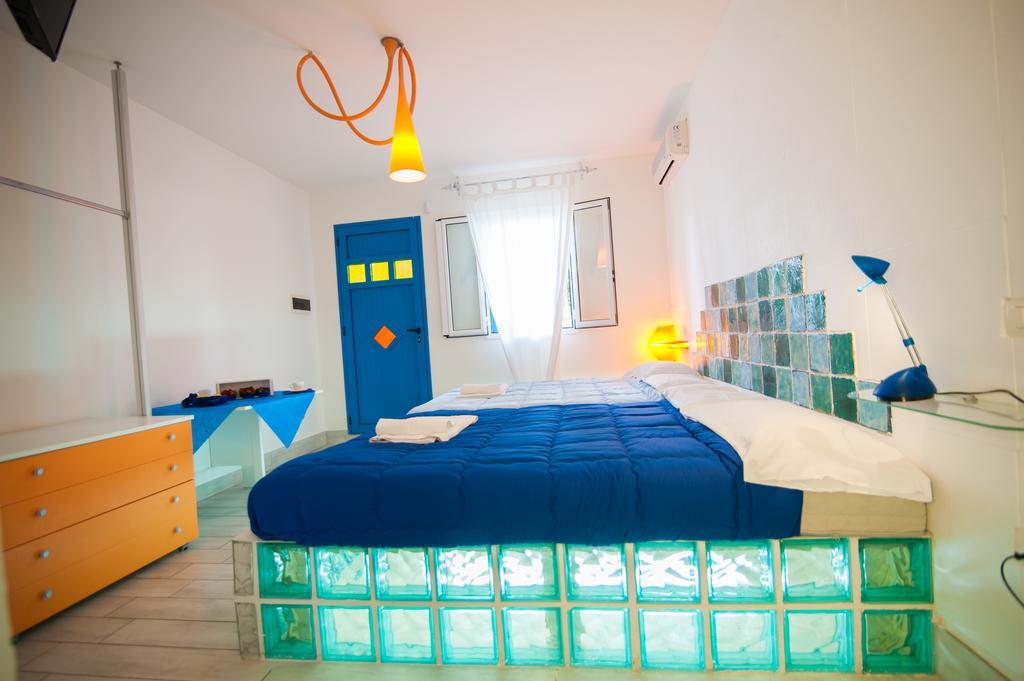 فونتاني بيانكي Suite House L'Isola Che Non C'E المظهر الخارجي الصورة